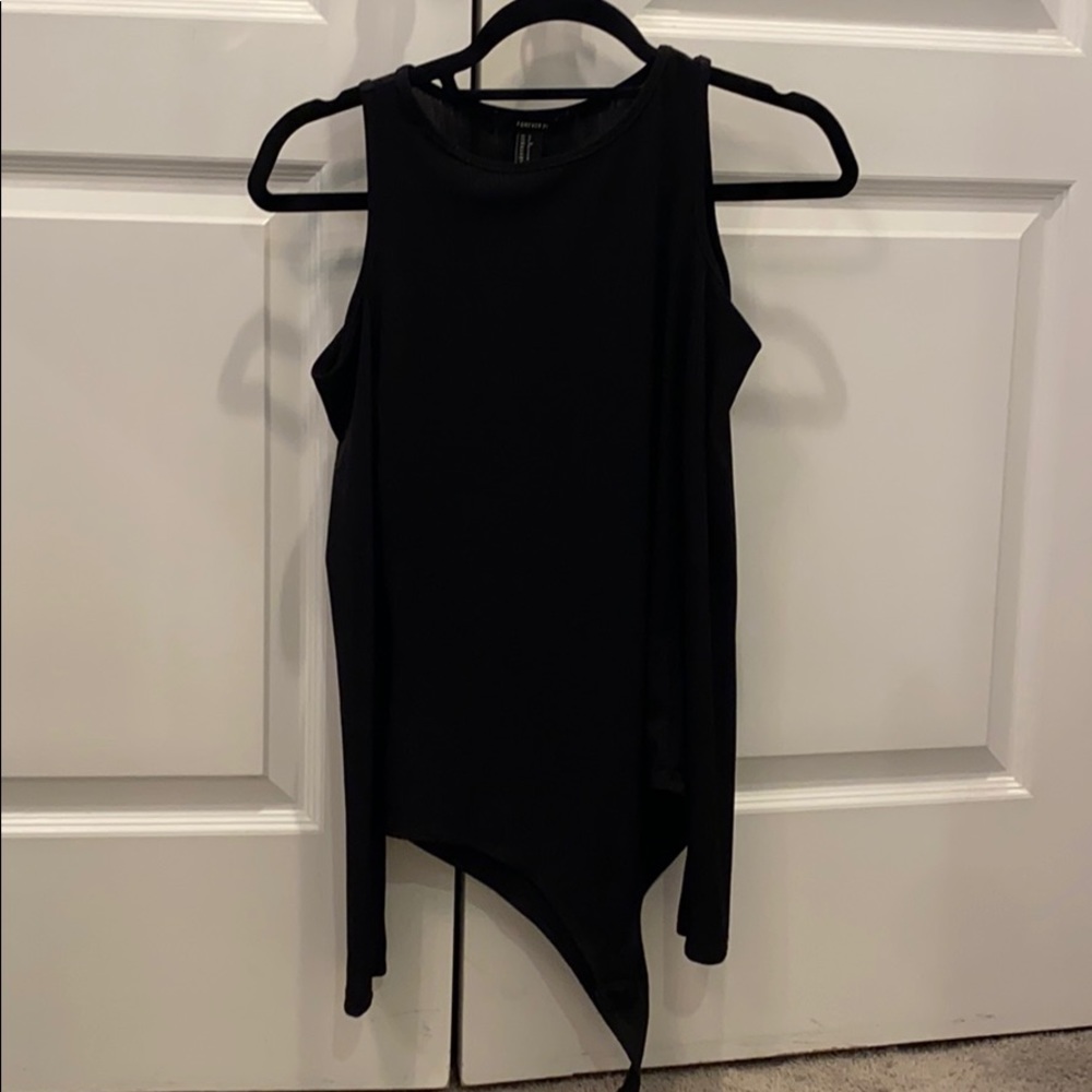 FOREVER 21 Ribbed Cold Shoulder Bodysuit